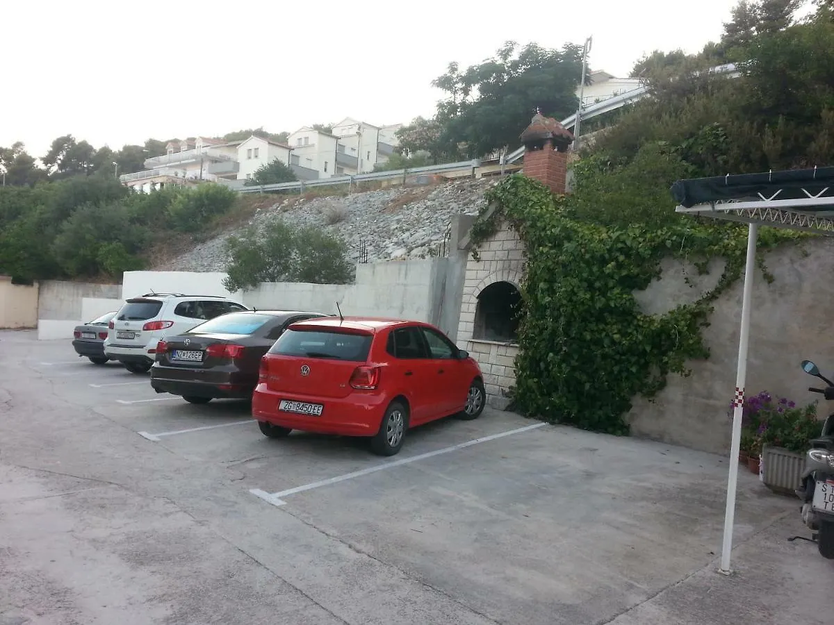 Accommodation Mamut Trogir 0*,
